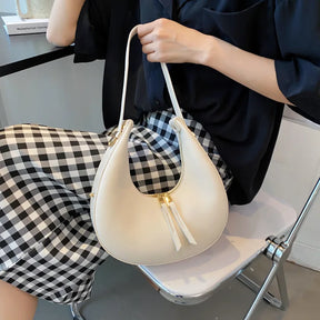 Bolsa de Couro Meia Lua